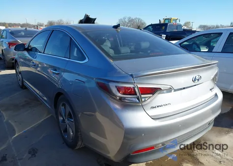2016 Hyundai Sonata Hybrid Limited z USA, uszkodzony, nr VIN KMHE34L17GA014776
